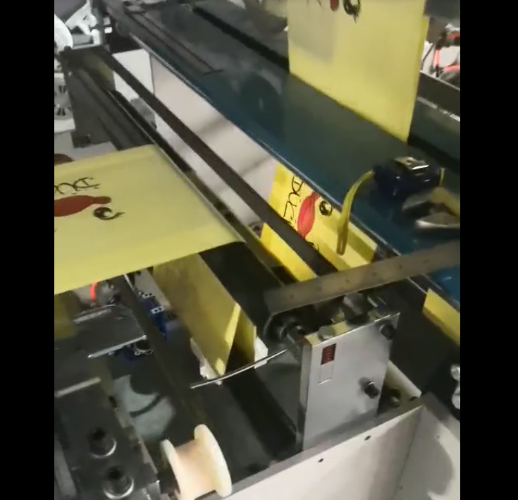 拉鏈袋製（zhì）袋機之手提袋